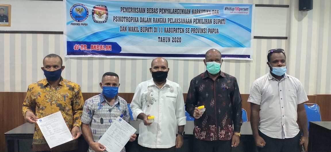 Pemeriksaan Narkotika Melalui Urin Bagi Calon Bupati dan Wakil Bupati Tahun 2020 Pemeriksaan Narkotika Melalui Urin Bagi Calon Bupati dan Wakil Bupati Tahun 2020