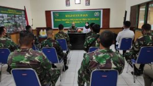 Desiminasi Informasi melalui Sosialisasi dan Tes Urin di ruang pertemuan Kumdam XVII / Cenderawasih Desiminasi Informasi melalui Sosialisasi dan Tes Urin di ruang pertemuan Kumdam XVII / Cenderawasih