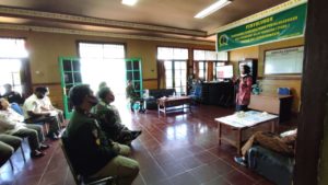 Diseminasi Informasi melalui Sosialisasi dan Screening Tes Urine di Koridor Pendam XVII / Cenderawasih