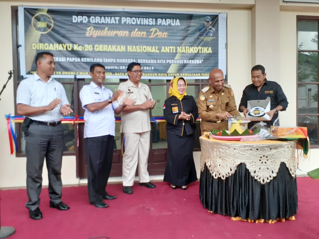 Syukuran Dan Doa Dirgahayu Ke - 20 Gerakan Nasional Anti Narkotika di Kantor DPD Granat Provinsi Papua Syukuran Dan Doa Dirgahayu Ke - 20 Gerakan Nasional Anti Narkotika di Kantor DPD Granat Provinsi Papua