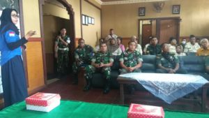 Diseminasi Informasi melalui Sosialisasi di Koridor Pendam XVII / Cenderawasih Diseminasi Informasi melalui Sosialisasi di Koridor Pendam XVII / Cenderawasih