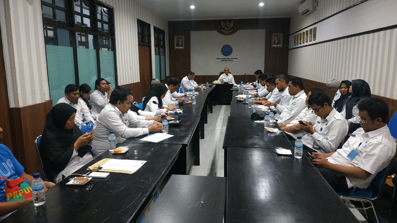 Rapat pembentukan Tim Kerja Pembangunan Zona Integritas di BNNP Papua Rapat pembentukan Tim Kerja Pembangunan Zona Integritas di BNNP Papua