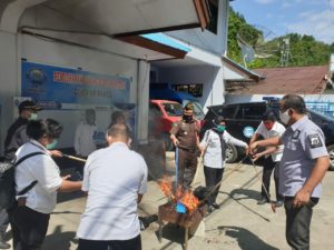 Pemusnahan Barang Bukti Temuan Tidak Bertuan dalam Rangka Memperingati HANI Tahun 2020