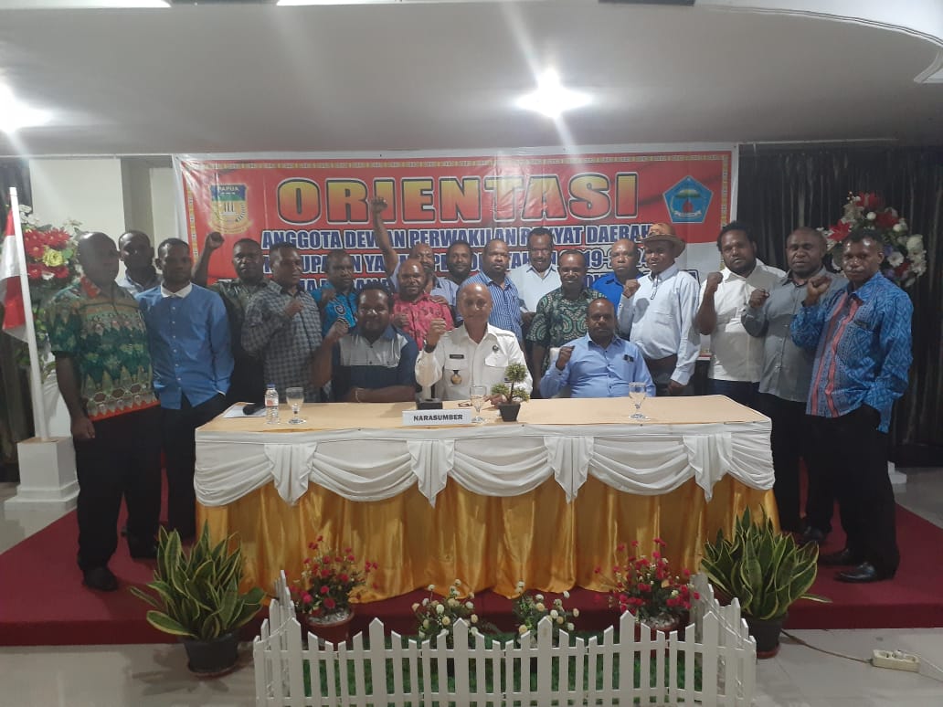Diseminasi Informasi melalui sosialisasi kegiatan Orientasi Anggota Dewan Perwakilan Rakyat Daerah Kabupaten Yalimo periode 2019-2024 Diseminasi Informasi melalui sosialisasi kegiatan Orientasi Anggota Dewan Perwakilan Rakyat Daerah Kabupaten Yalimo periode 2019-2024