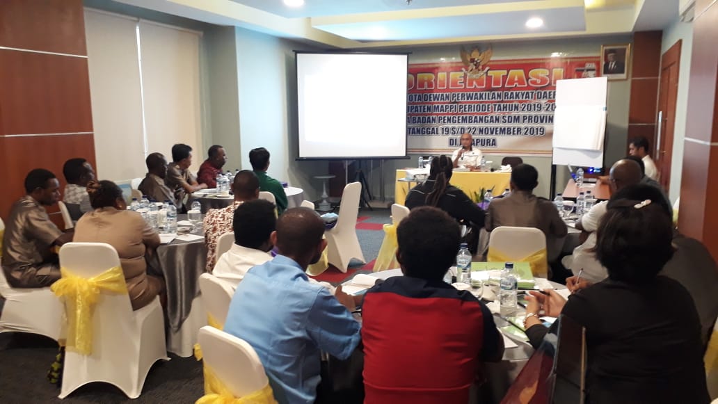 Diseminasi Informasi melalui sosialisasi dalam kegiatan Orientasi Anggota Dewan Perwakilan Rakyat Daerah Kabupaten Mappi periode 2019-2024 Diseminasi Informasi melalui sosialisasi dalam kegiatan Orientasi Anggota Dewan Perwakilan Rakyat Daerah Kabupaten Mappi periode 2019-2024