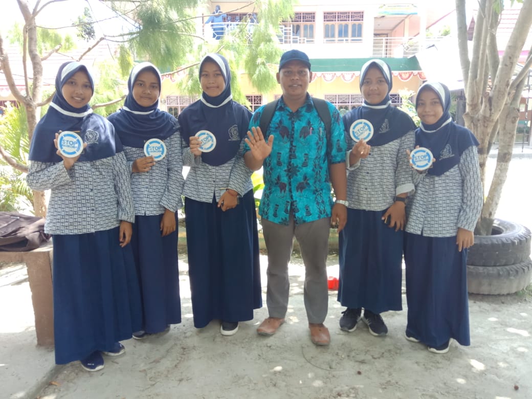 Diseminasi Informasi melalui Sosialisasi di Halaman MIN Model Jaifuri Arso 3 Kabupaten Keerom