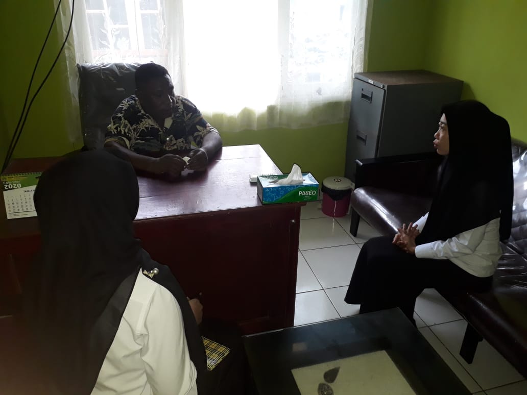 Koordinasi advokasi pembangunan berwawasan anti narkoba melalui program Desa Bersinar di Kantor Kepala Kampung Skouw Yambe Koordinasi advokasi pembangunan berwawasan anti narkoba melalui program Desa Bersinar di Kantor Kepala Kampung Skouw Yambe