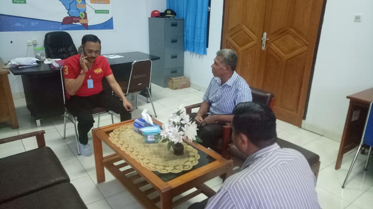 Kordinasi dengan Kemenkumham atas nama Edi Cahyono selaku Kabid Rehabilitasi Kemenkumham Provinsi Papua Kordinasi dengan Kemenkumham atas nama Edi Cahyono selaku Kabid Rehabilitasi Kemenkumham Provinsi Papua