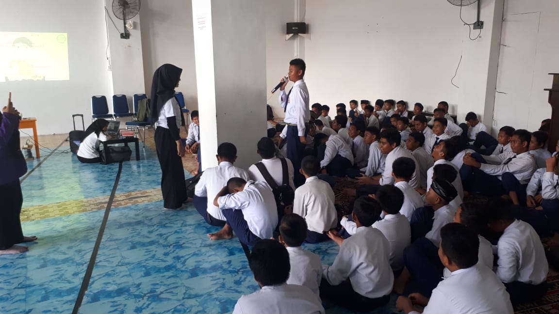 Sosialisasi P4GN di SMP IT Permata Papua