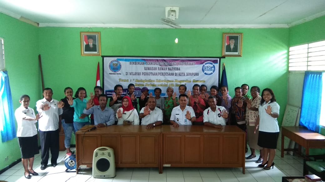 Bimbingan Teknis Lifeskill masyarakat rawan narkoba di wilayah perkotaan / perdesaan di Kota Jayapura Bimbingan Teknis Lifeskill masyarakat rawan narkoba di wilayah perkotaan / perdesaan di Kota Jayapura