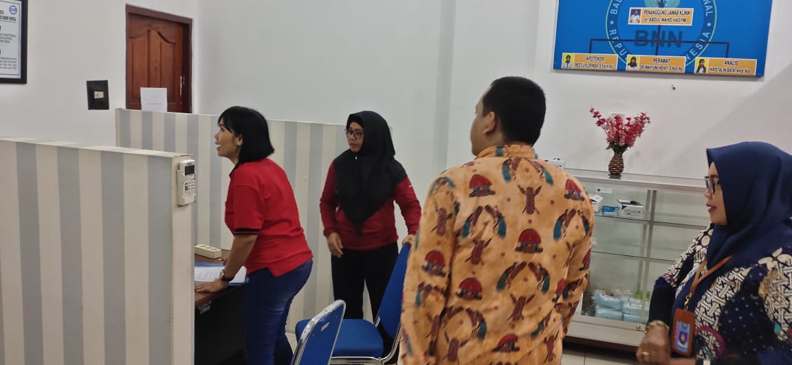 Visitasi Ijin Operasional Klinik Pratama Cenderawasih BNNP Papua oleh Dinas Kesehatan Kota Jayapura Visitasi Ijin Operasional Klinik Pratama Cenderawasih BNNP Papua oleh Dinas Kesehatan Kota Jayapura