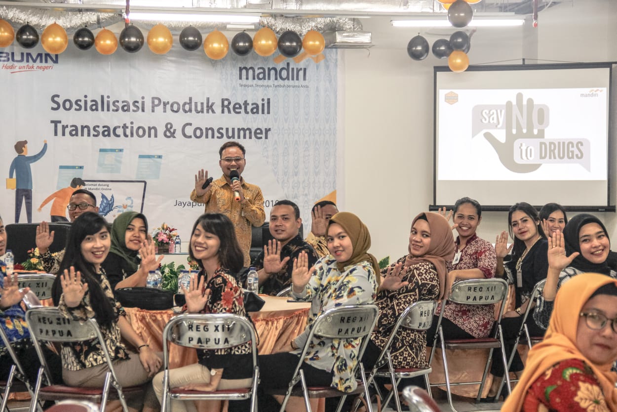 Diseminasi Informasi melalui Sosialisasi di Kanwil Mandiri Region XII Papua
