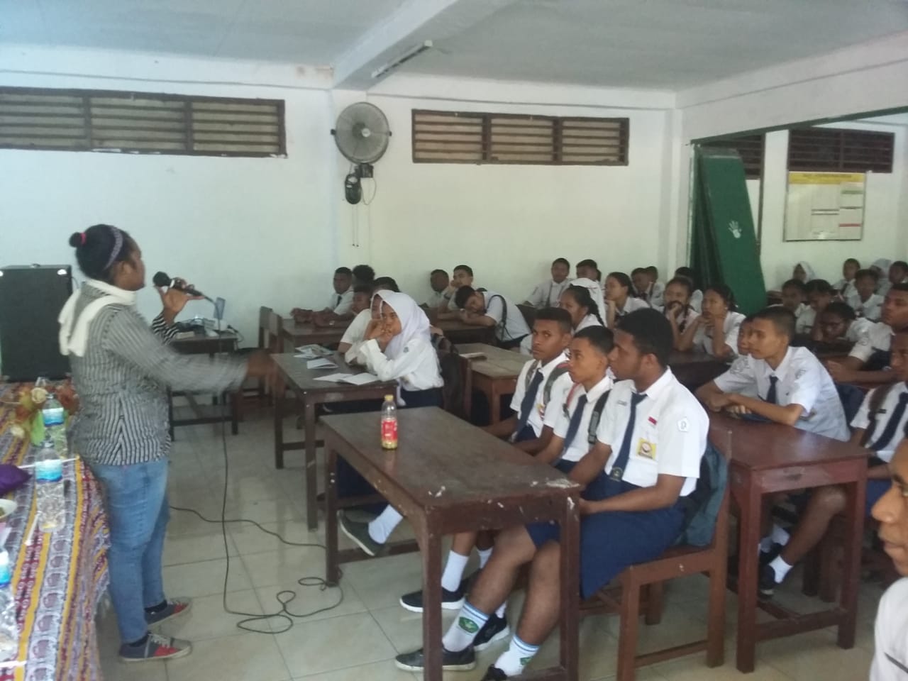 Diseminasi Informasi melalui Penyuluhan di SMA Mandala Trikora Jayapura Diseminasi Informasi melalui Penyuluhan di SMA Mandala Trikora Jayapura
