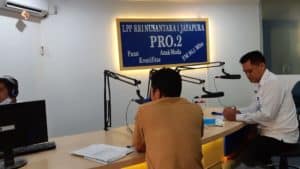 KIE P4GN melalui Dialog dengan Topik " Kepsek Perangi Narkoba" di Studio RRI Pro 2 Jayapura