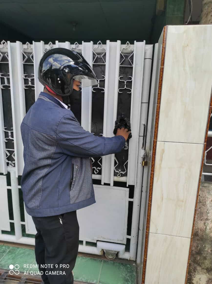 Respon Pegawai Sakit, Tim Satgas Covid-19 BNNP Papua Memberikan Amunisi Daya Tahan Tubuh berupa Obat dan Multivitamin Tim Satgas Covid 19 BNNP Papua Memberikan