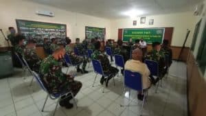 Diseminasi Informasi melalui Sosialisasi dan Tes Urine secara Sampling kepada 15 Personil Kumdam XVII/Cenderawasih