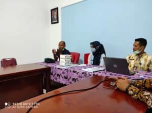Sosialisasi Penerapan Manajemen Resiko dan Penyerahan Alat Rapid Tes Covid-19 di BNNK Mimika