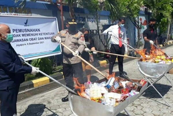 Partisipasi Kepala BNNP Papua dalam Pemusnahan Hasil Pengawasan Obat dan Makanan BBPOM Jayapura