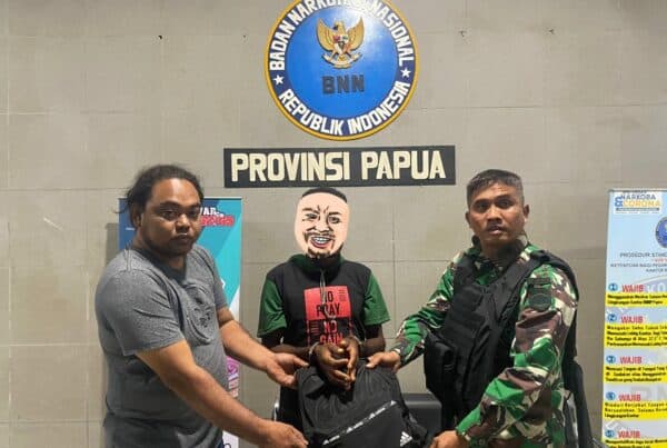 Penyerahan Pelaku dan Barang Bukti Narkotika Jenis Ganja dari Pihak Bea Cukai Kepada BNNP Papua
