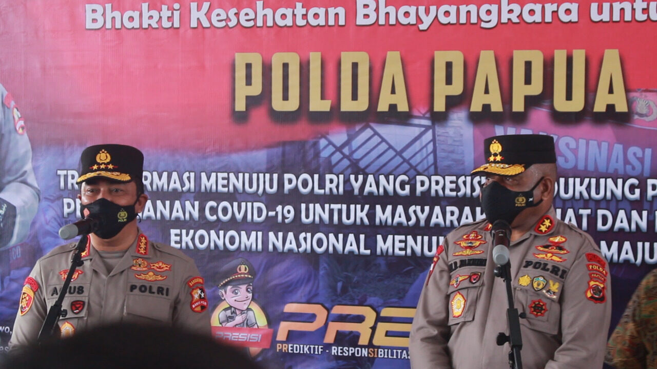 Kepala BNNP Papua Hadiri Gerai Vaksinasi Serentak Polda Papua Konsep Otomatis