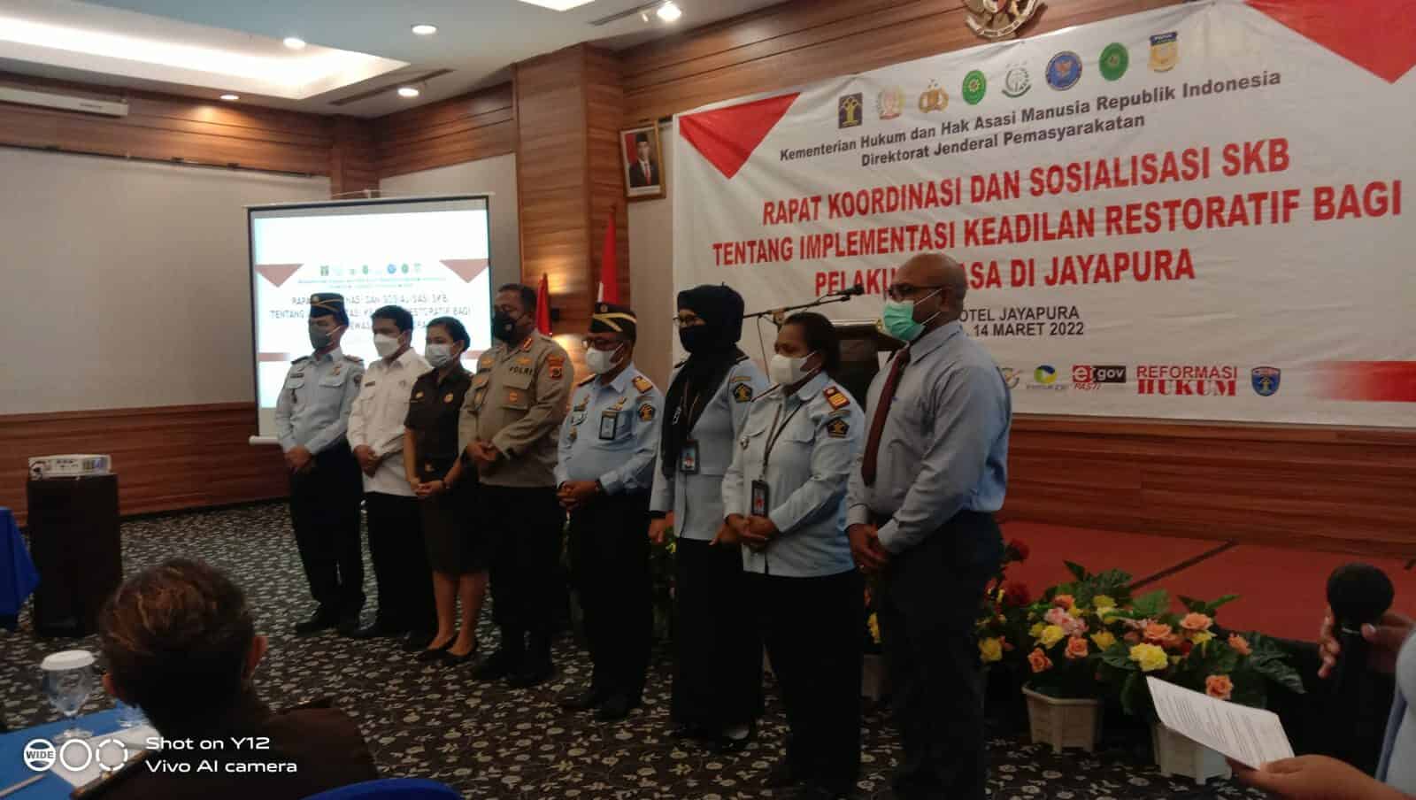 Rapat Koordinasi dan Sosialisasi SKB Tentang Implementasi Keadilan Restoatif Bagi Pelaku Dewasa di Jayapura