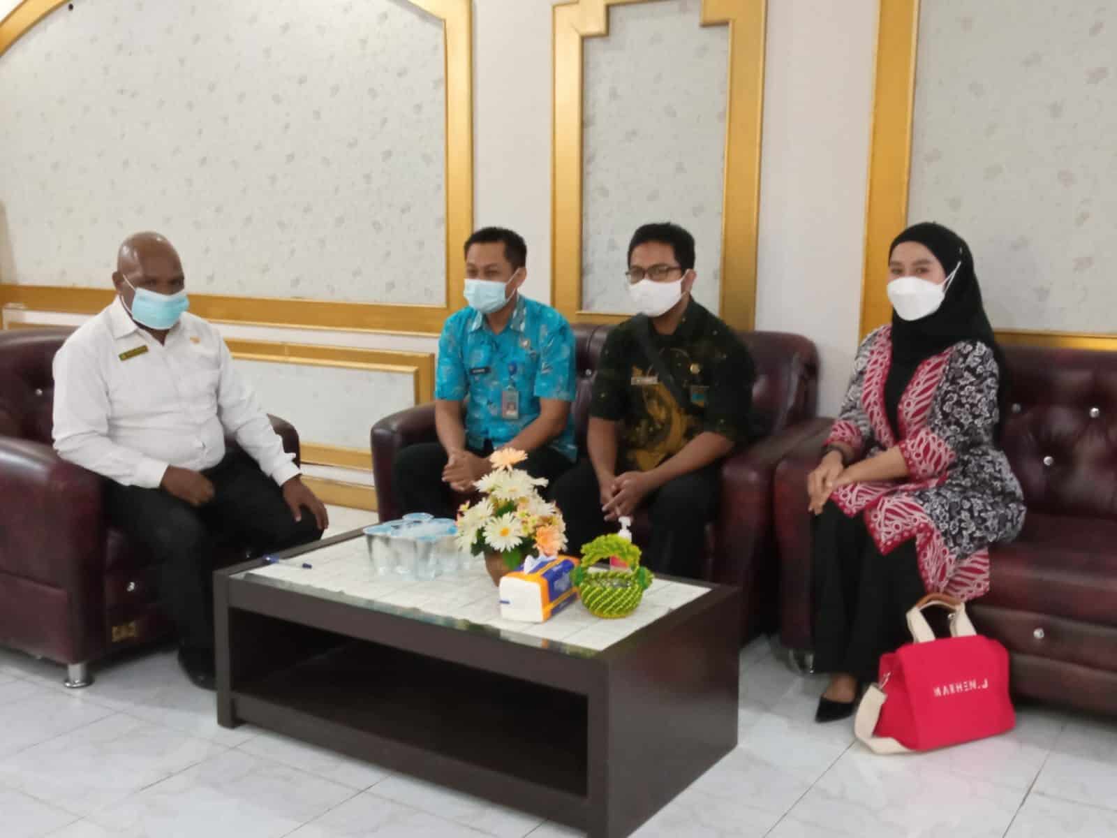 Harmonisasi Program Pemberdayaan Alternatif Pada Kawasan Rawan Narkoba di Dinas Sosial Provinsi Papua dan Poltekbang Jayapura Audiensi dengan Stakeholder dalam rangka Harmonisasi program pemberdayaan alternatif
