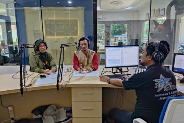 Gemar Membagi Informasi Kesehatan Reproduksi Pro 2 RRI Jayapura |