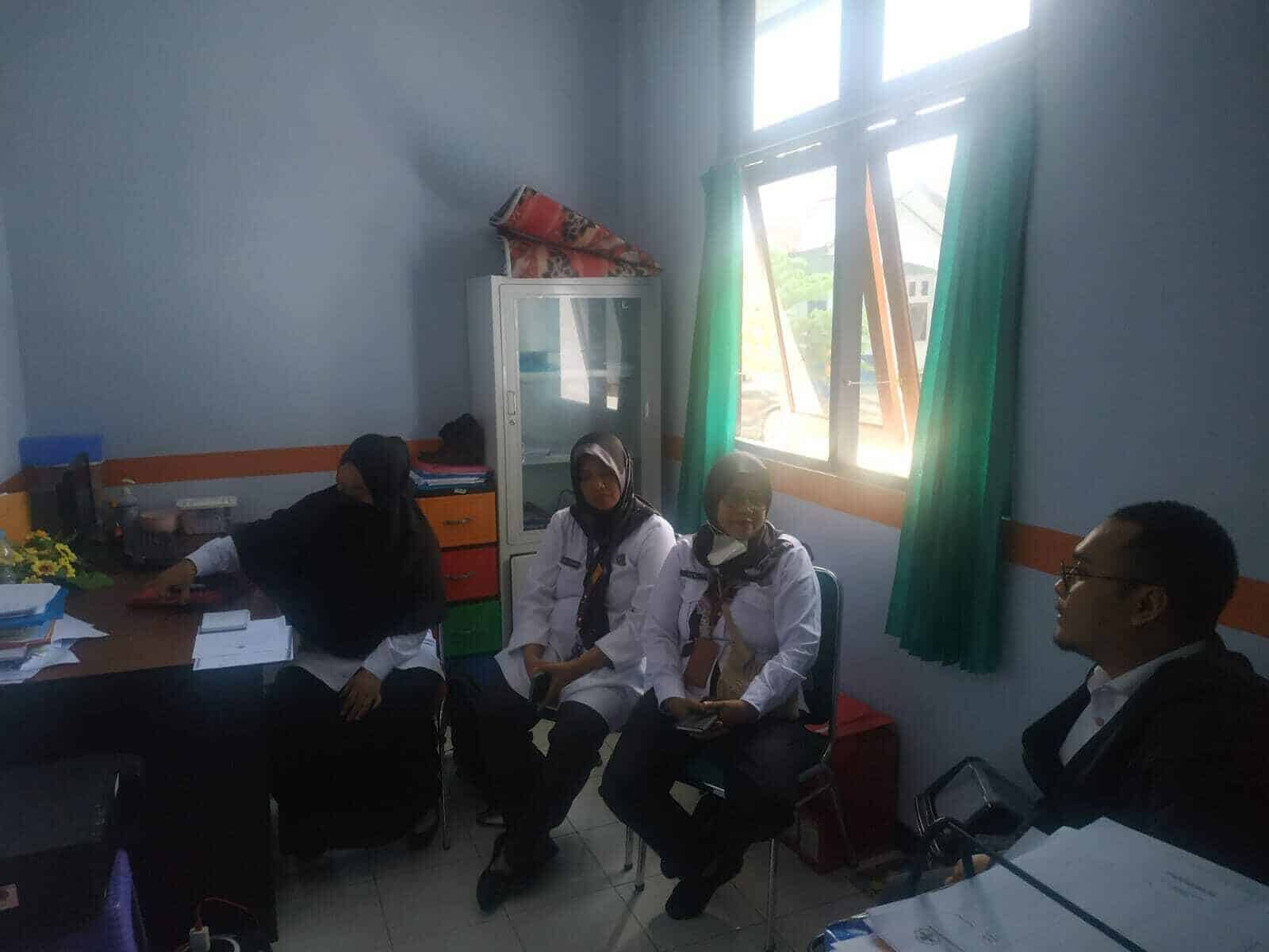 Monitoring Rencana Aksi Petugas Rehabilitasi dan Petugas Agen Pemulihan di Puskesmas Skouw Monitoring Rencana Aksi Petugas Rehabilitasi dan Petugas Agen Pemulihan
