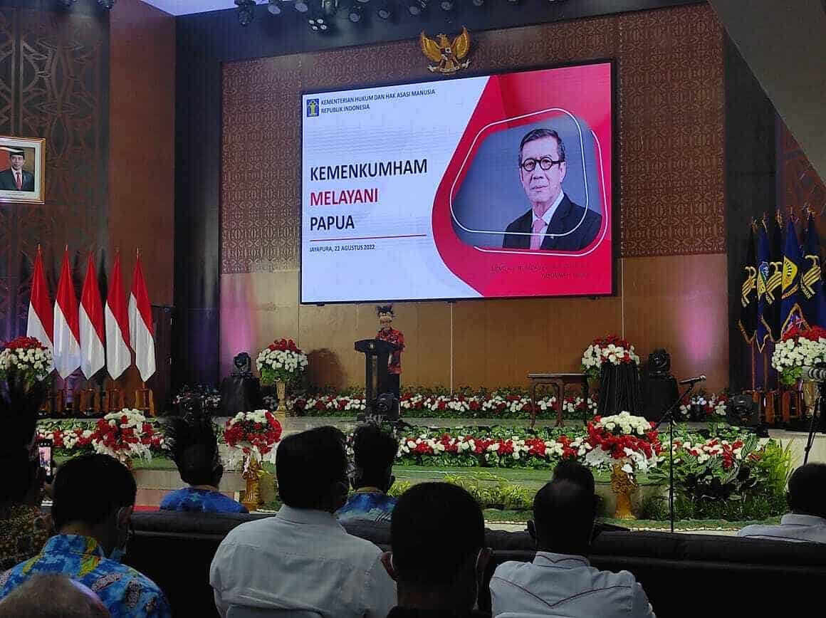 Kepala BNNP Papua Hadiri Kunker Menteri Hukum dan HAM Di Gedung Sasana Krida Kantor Gubernur Papua Kepala BNNP Papua Hadiri Kunker Menteri Hukum dan HAM Di Gedung Sasana Krida Kantor Gubernur Papua