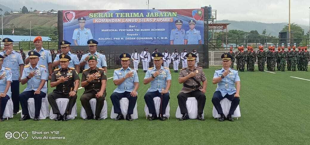 Kabid Pemberantasan BNNP Papua Hadiri Undangan Sertijab Komandan Pangkalan TNI AU Silas Papare Kabid Pemberantasan BNNP Papua Hadiri Undangan Sertijab Komandan Pangkalan TNI AU Silas Papare