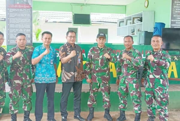 Silaturahmi Kepala BNNP Papua di Pos TNI AL Skouw Sae dan Pos Kotis Satgas Pamtas RI – PNG Yonif 711/Rks