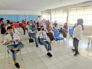 Informasi dan Edukasi Narkoba Bagi Peserta Kegiatan Pelatihan Peer Conselor ke IV