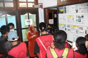 Kunjungan dan Sosialisasi SMA Mandala Trikora ke Kantor BNNP Papua