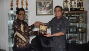 Silahturahmi dan Penandatangan MoU dengan ISBI TANAH PAPUA