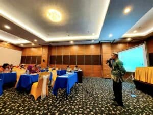 Rapat Monitoring Evaluasi Pelaporan Data Rehabilitasi di Hotel Aston Jayapura Rapat Monitoring Evaluasi Pelaporan Data Rehabilitasi di Hotel Aston Jayapura