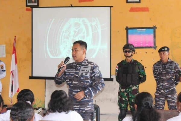 Sosialisasi Bahaya Narkoba di SMAN 3 Biak Oleh Pusat Penerbangan TNI Angkatan laut Wing Udara 3 Sosialisasi Bahaya Narkoba di SMAN 3 Biak