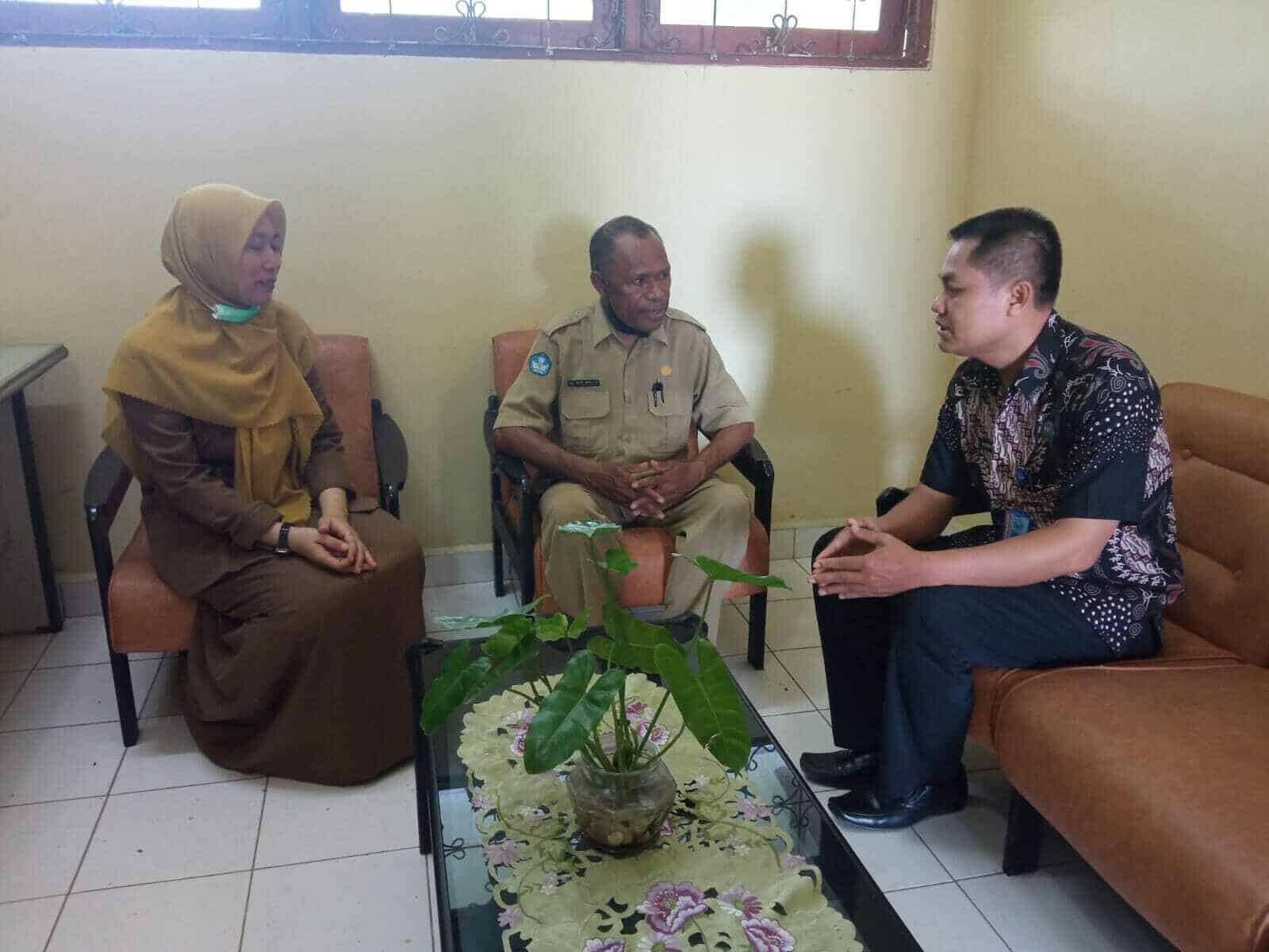 Koordinasi Program P4GN dan Gelora War On Drugs di SMK N 6 Jayapura Koordinasi Program P4GN dan Gelora War On Drugs