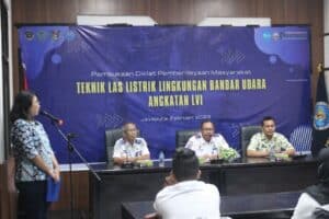 Pelaksanaan Diklat Pemberdayaan Masyarakat Teknik Las Listrik Lingkungan Bandara Angkatan LVI