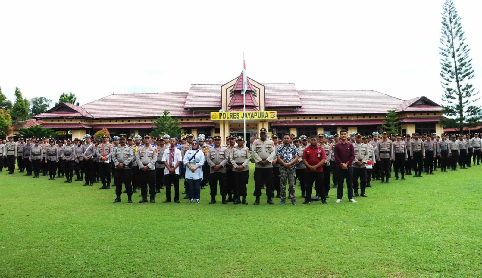 Tapping Video Gema War On Drugs, Menyanyikan Lagu Mars BNN "Anti Narkoba" di Polres Kabupaten Jayapura Tapping Video Gema War On Drugs, Menyanyikan Lagu Mars BNN “Anti Narkoba” di