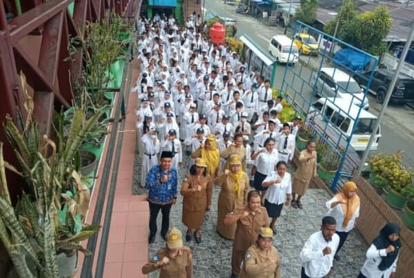 Penyuluhan Narkoba Melalui Pembina Upacara di SMP Kartika VI-I Jayapura