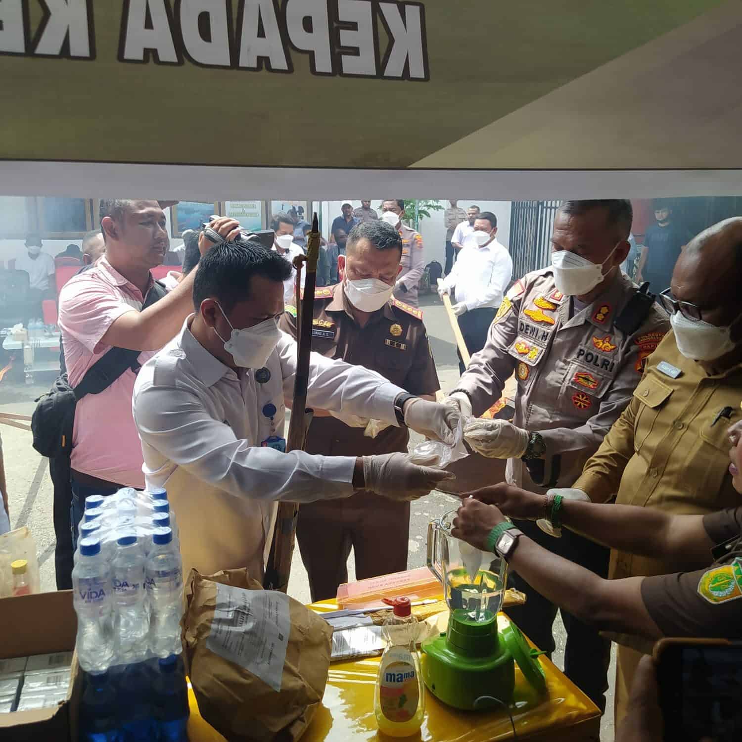 Pemusnahan Barang Bukti Tindak Pidana Umum di Kejaksaan Negeri I Jayapura Pemusnahan Barang Bukti Tindak Pidana Umum di Kejaksaan Negeri I Jayapura