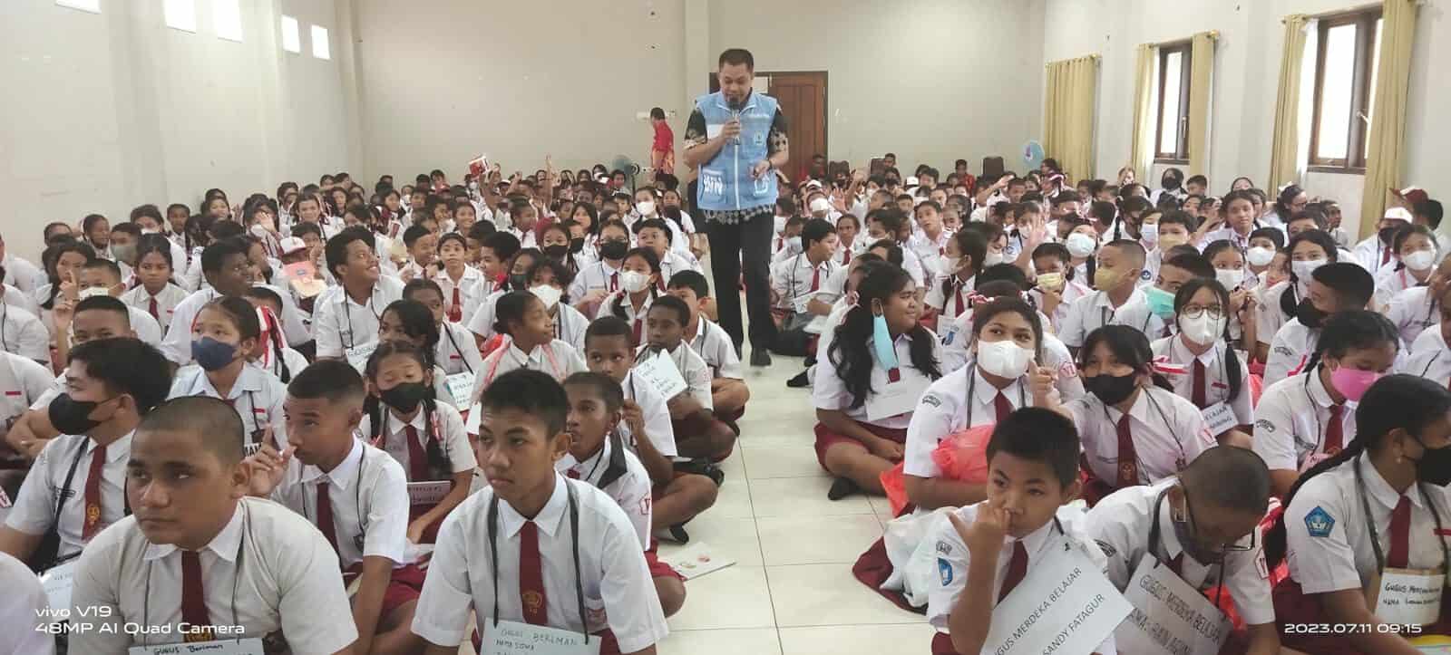 Diseminasi dan Informasi melalui Penyuluhan pada kegiatan Masa Pengenalan Lingkungan Sekolah (MPLS) di SMP YPPK Santu Paulus Abepura Diseminasi dan Informasi melalui Penyuluhan pada kegiatan Masa Pengenalan Lingkungan Sekolah (MPLS) di SMP YPPK Santu Paulus Abepura