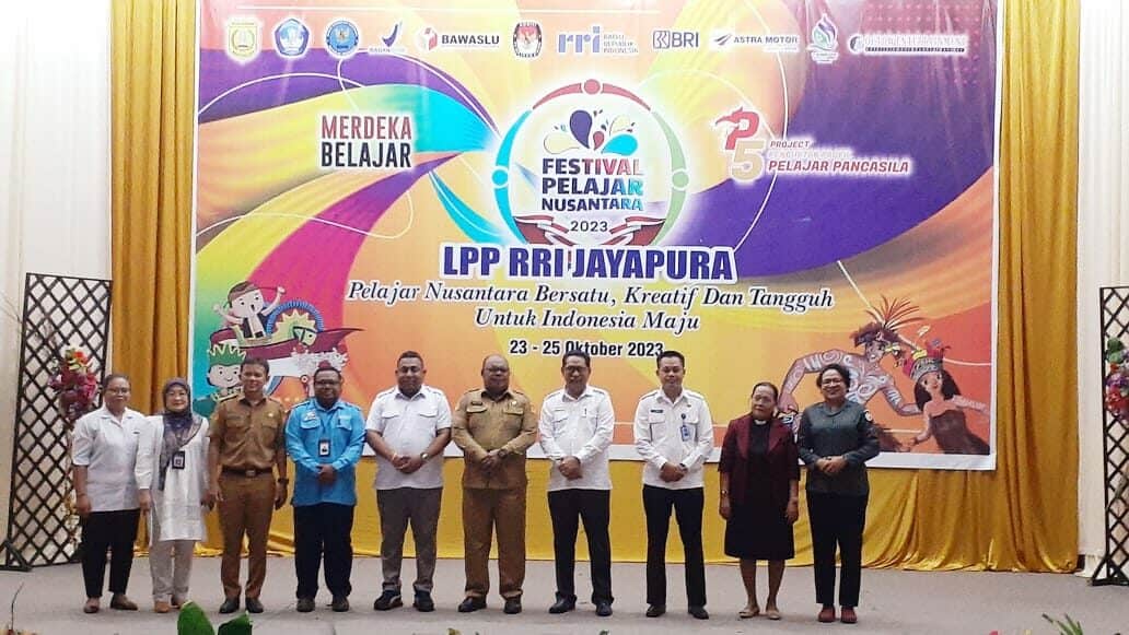 Informasi dan Edukasi P4GN melalui Kampanye Pagelaran Seni di Auditorium LPP RRI Jayapura Informasi dan Edukasi P4GN melalui Kampanye Pagelaran Seni di Auditorium LPP RRI Jayapura