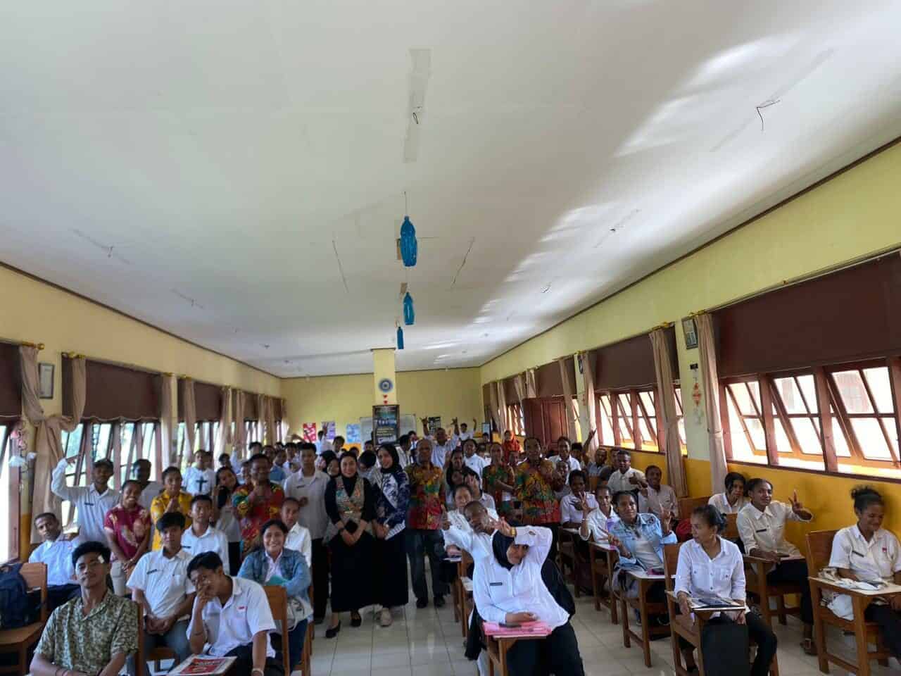 Informasi dan Edukasi P4GN pada warga belajar paket A, B dan C di aula SPNF - SKB Negeri Kota Jayapura Informasi dan Edukasi P4GN pada warga belajar paket A, B dan C